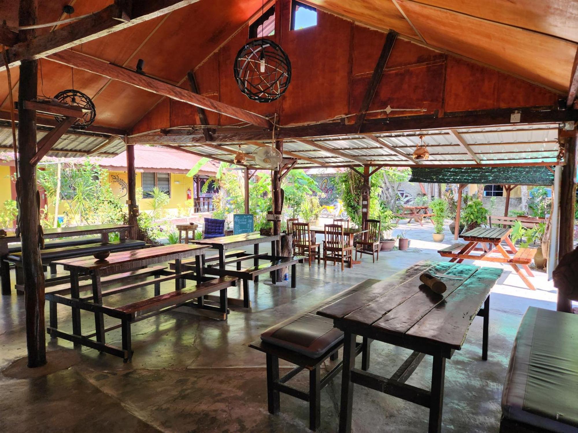 Gecko Guesthouse Pantai Cenang (Langkawi) Exterior foto